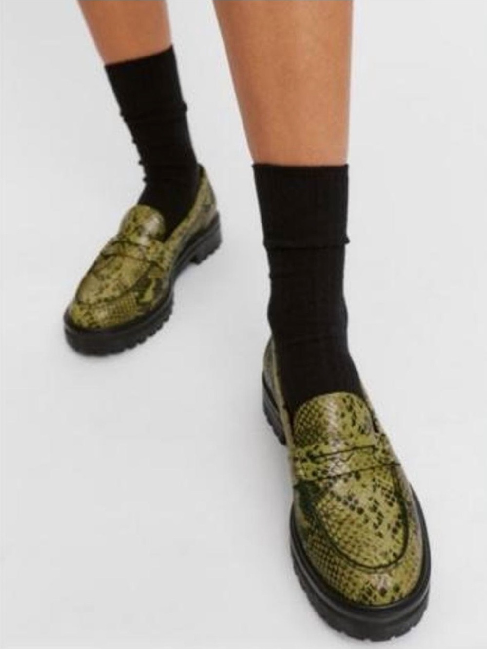 Reformation Agathea Chunky Loafer | Green Snakeskin | Size 9.5